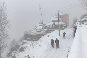 North India under grip of severe cold wave; more snowfall likely in higher reaches