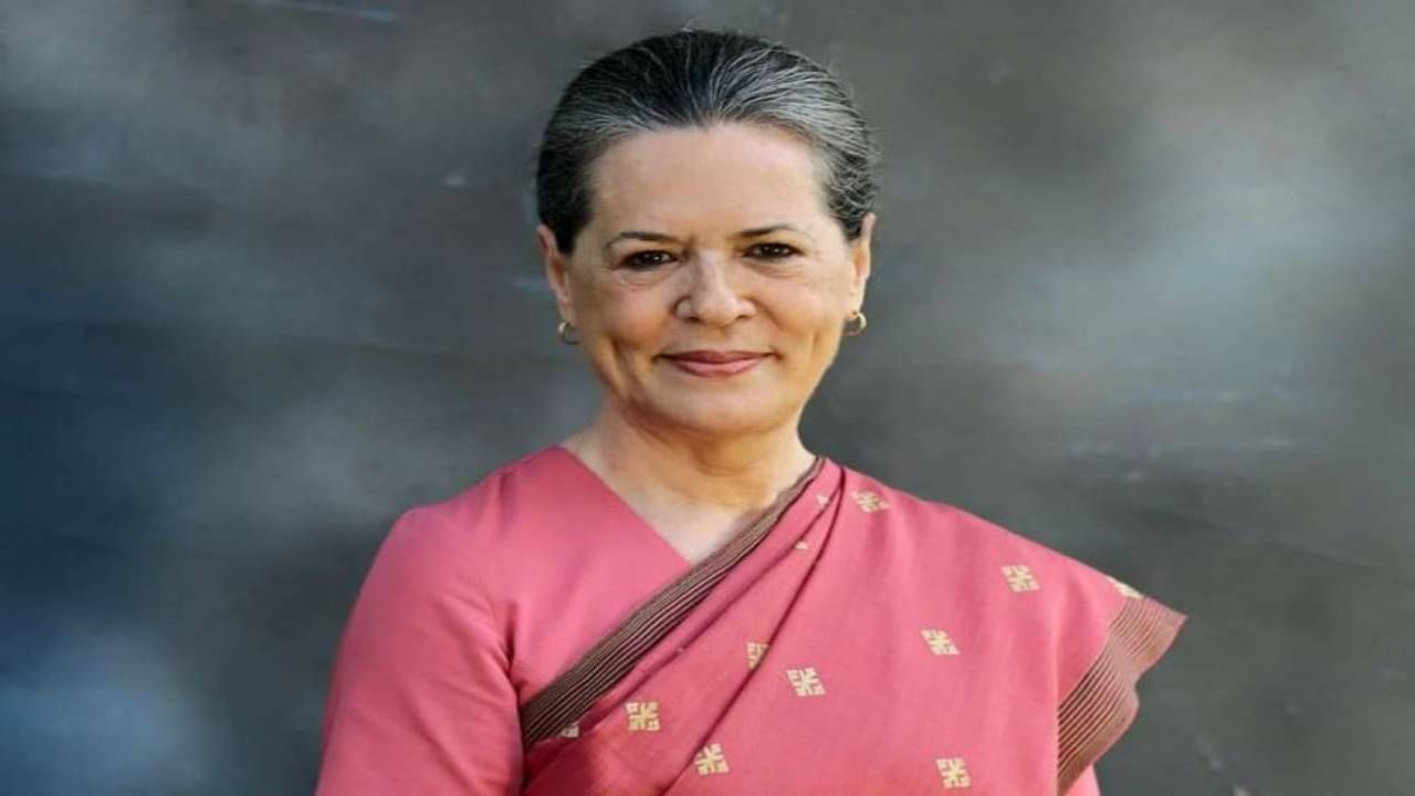 PM Modi among first few to wish Sonia Gandhi on her birthday as she turns 78 today