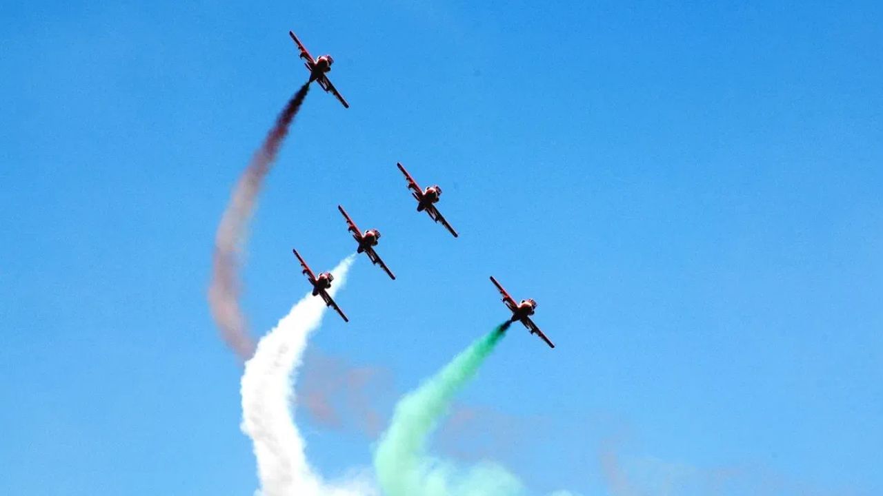 Meat sale banned within 13 km radius of Bengaluru airbase ahead of Aero India 2025 Meat sale banned within 13 km radius of Bengaluru airbase ahead of Aero India 2025