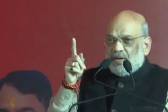 Amit Shah terms AAP the “Aawaidh Aamdaniwali Party,” accuses it of corruption 3 Amit Shah terms AAP the “Aawaidh Aamdaniwali Party,” accuses it of corruption