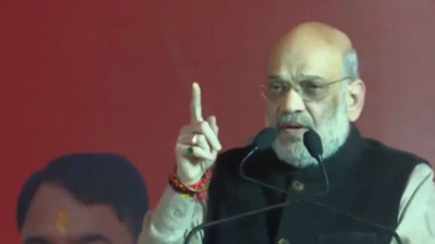Amit Shah terms AAP the “Aawaidh Aamdaniwali Party,” accuses it of corruption