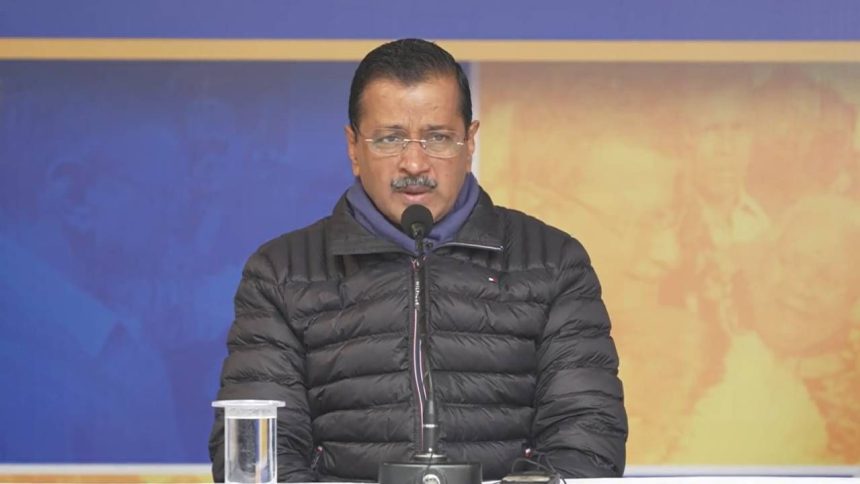 Delhi RWAs to be given funds for security guards: Kejriwal’s another poll promise 1 Delhi RWAs to be given funds for security guards: Kejriwal’s another poll promise
