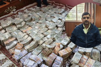 Vigilance team raids Bettiah DEO’s house; piles of money, note-counting machine seized
