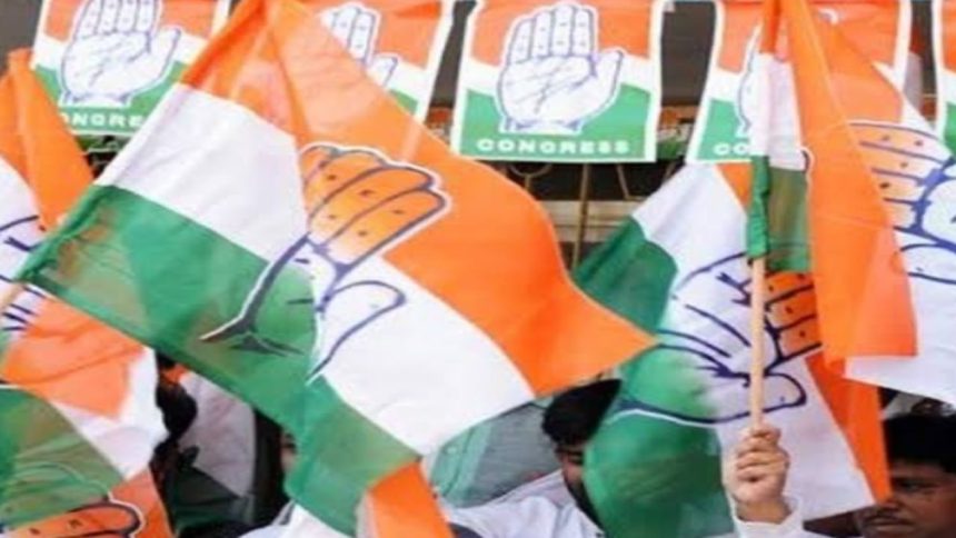 Uttarakhand Congress MLA openly supports independent candidate, party seeks action 1 Uttarakhand Congress MLA openly supports independent candidate, party seeks action