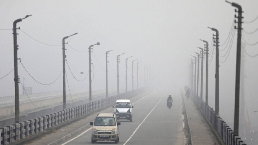 Fog in North India LIVE UPDATES: Visibility drops; flights and trains delayed