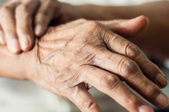 Man dies of Guillain-Barre Syndrome in Maharashtra as cases tops 100; govt issue do’s and don’ts