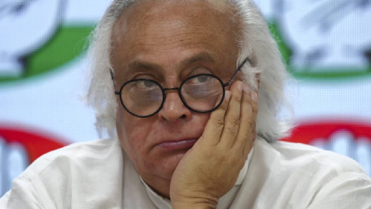 Election rule amendments: SC issues notice to Centre, ECI on Jairam Ramesh’s plea