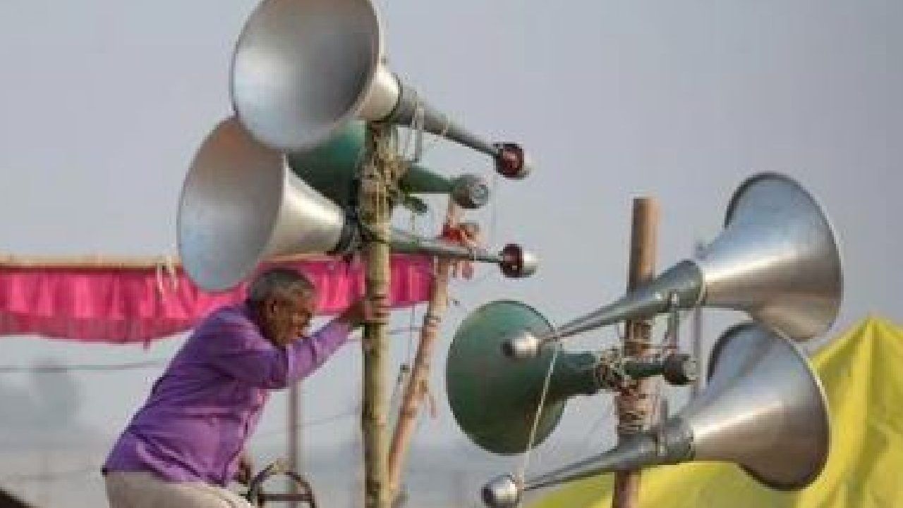 BJP targets mosque loudspeakers in Mumbai, cites noise pollution and court order BJP targets mosque loudspeakers in Mumbai, cites noise pollution and court order