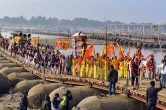 Non-Hindus should be banned from setting up shops at Mahakumbh: Mahant Ravindra Puri