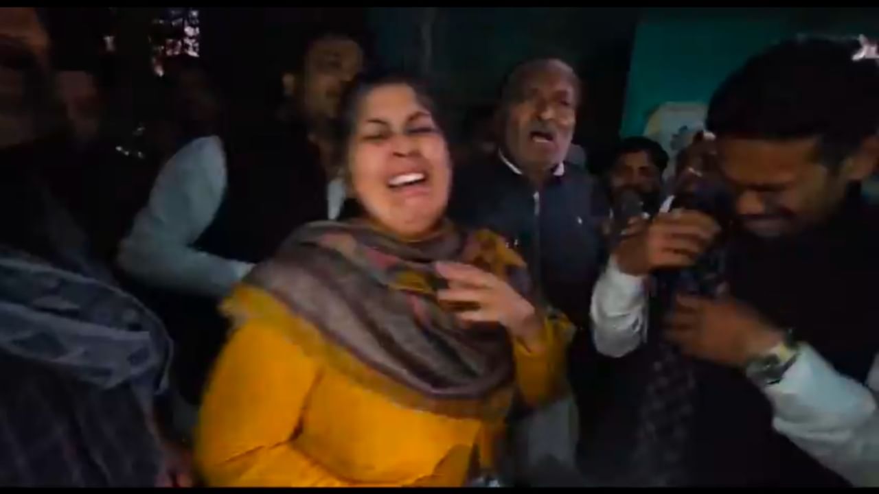 Uttarakhand: Congress MLA Mamta Rakesh seen crying over rigging, video goes viral