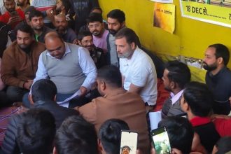 Bihar: Rahul Gandhi meets BPSC candidates in Patna, hears students’ demands