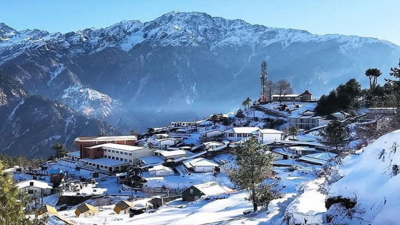 Snowfall returns to Uttarakhand mountains, wrapping valleys in white sheet of snow