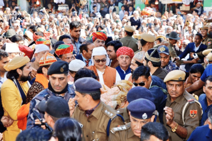 WATCH | Kiren Rijiju offers ‘chadar’ at Ajmer Sharif Dargah on behalf of PM Modi