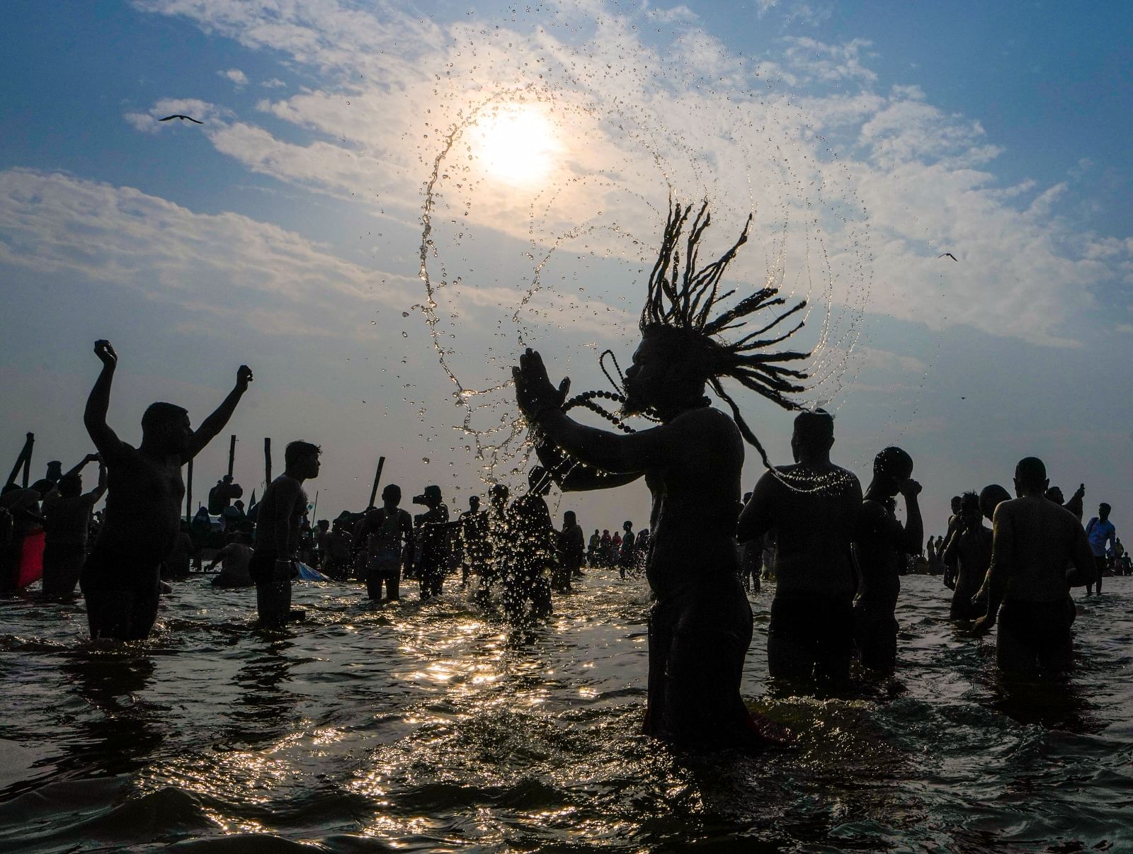 Maha Kumbh 2025: Devotees take holy dip on Mauni Amavasya – See Pics 7 WhatsApp Image 2025 01 29 at 13.44.55 2