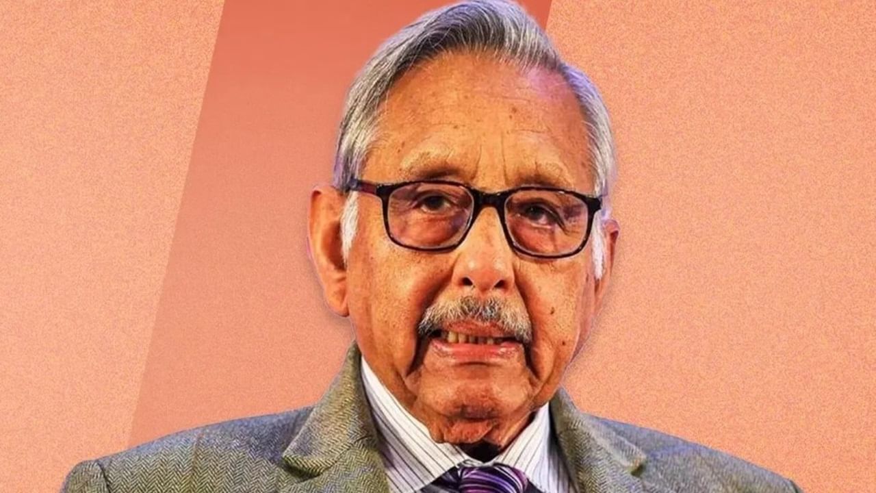 Sheikh Hasina must be allowed to stay as long as she wants: Mani Shankar Aiyar