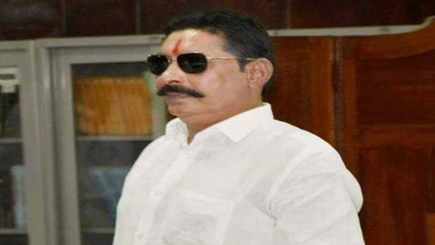 Close shave for ex-MLA of Mokama Anant Singh after gang fires at his convoy in Bihar