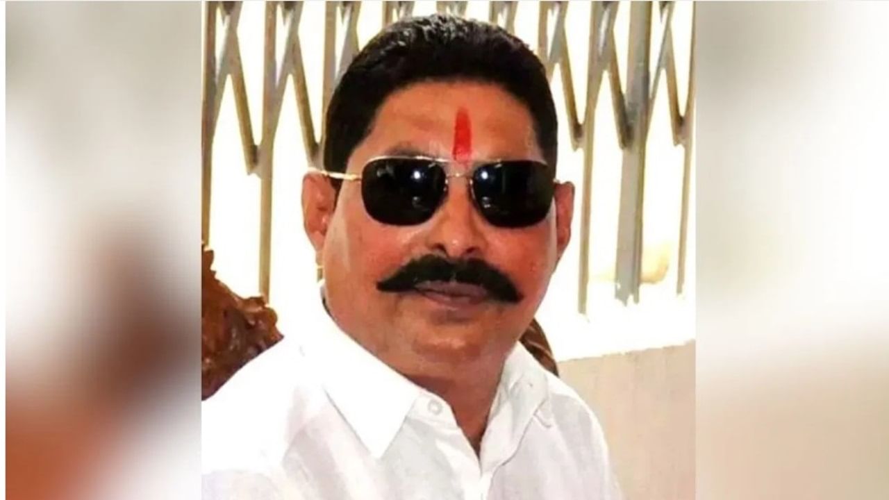 Mokama firing incident: Ex-MLA Anant Singh surrenders, sent to 14-day judicial custody Mokama firing incident: Ex-MLA Anant Singh surrenders, sent to 14-day judicial custody