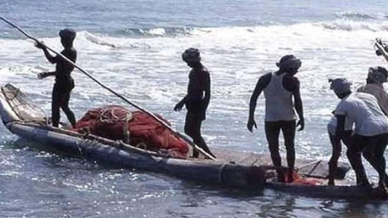 India summons Sri Lanka envoy after 5 Indian fishermen injured in Lankan navy firing India summons Sri Lanka envoy after 5 Indian fishermen injured in Lankan navy firing