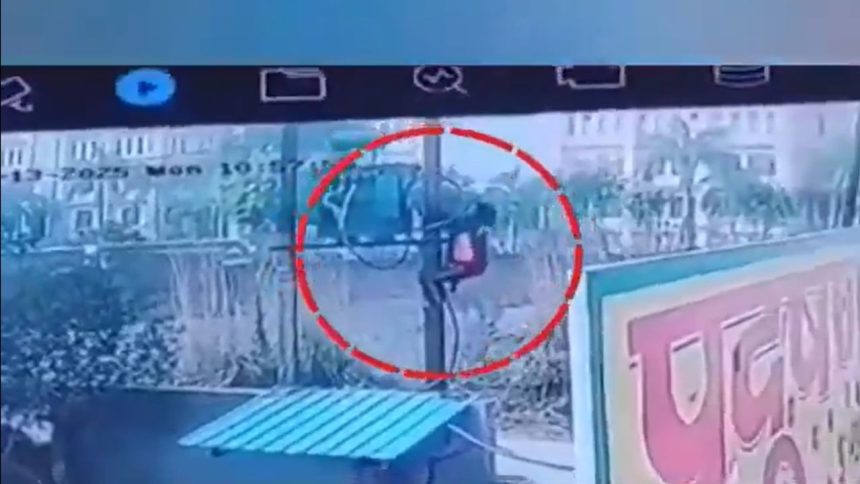 UP: Denied fuel for not wearing helmet, lineman snaps power supply to petrol pump