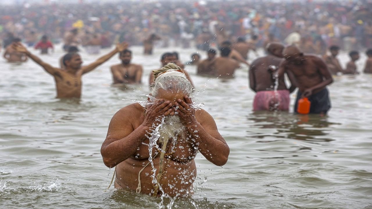 ‘The real India’: Foreigners hail lakhs of gathering at Maha Kumbh on first day