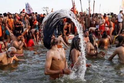 Maha Kumbh: Devotees from Russia and Ukraine chant ‘Hare Rama Hare’ together | Watch