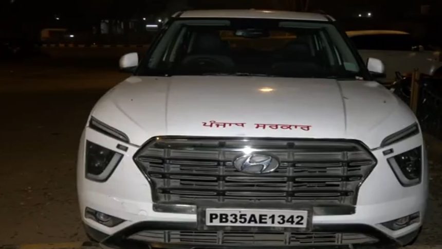‘Punjab govt’ car with cash, liquor, and AAP pamphlets seized; BJP hits out at Kejriwal