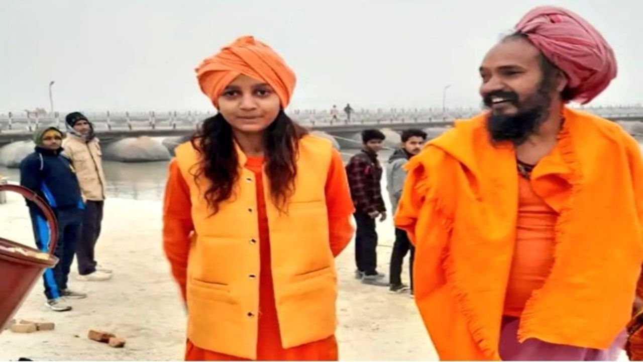 Prayagraj’s Juna Akhada expels Mahant for conferring ‘sanyasi deeksha’ to minor girl Prayagraj’s Juna Akhada expels Mahant for conferring ‘sanyasi deeksha’ to minor girl