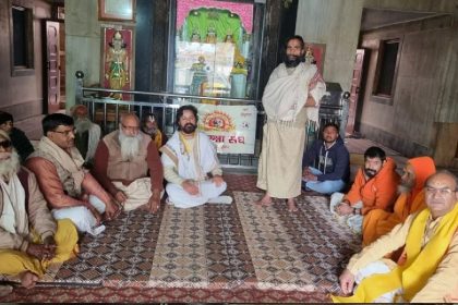Zomato, Swiggy deliver non-veg food despite Vrindavan ban, saints protest