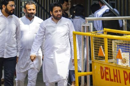 After claiming false case, Okhla MLA Amanatullah Khan moves court seeking anticipatory bail