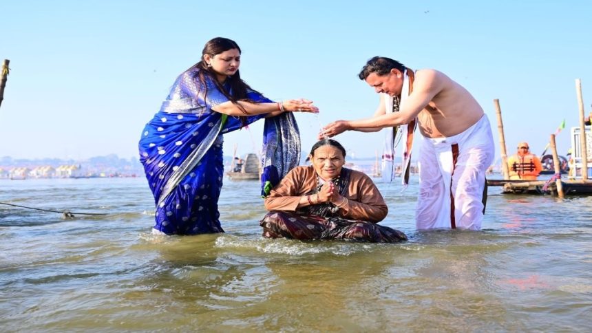Uttarakhand CM Pushkar Dhami participates in Mahakumbh 2025, takes holy dip with family, prayed for state