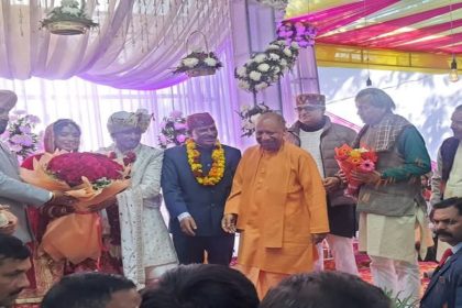 CM Yogi Adityanath attends niece’s wedding in Uttarakhand, gave blessings to couple