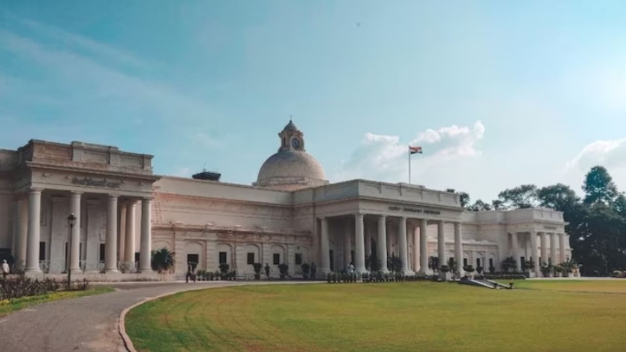 Uttarakhand: IIT Roorkee student found dead in hostel room, police suspect suicide