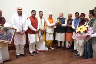 Uttarakhand’s Char Dham priests meet PM Modi & Amit Shah; invite for portal opening