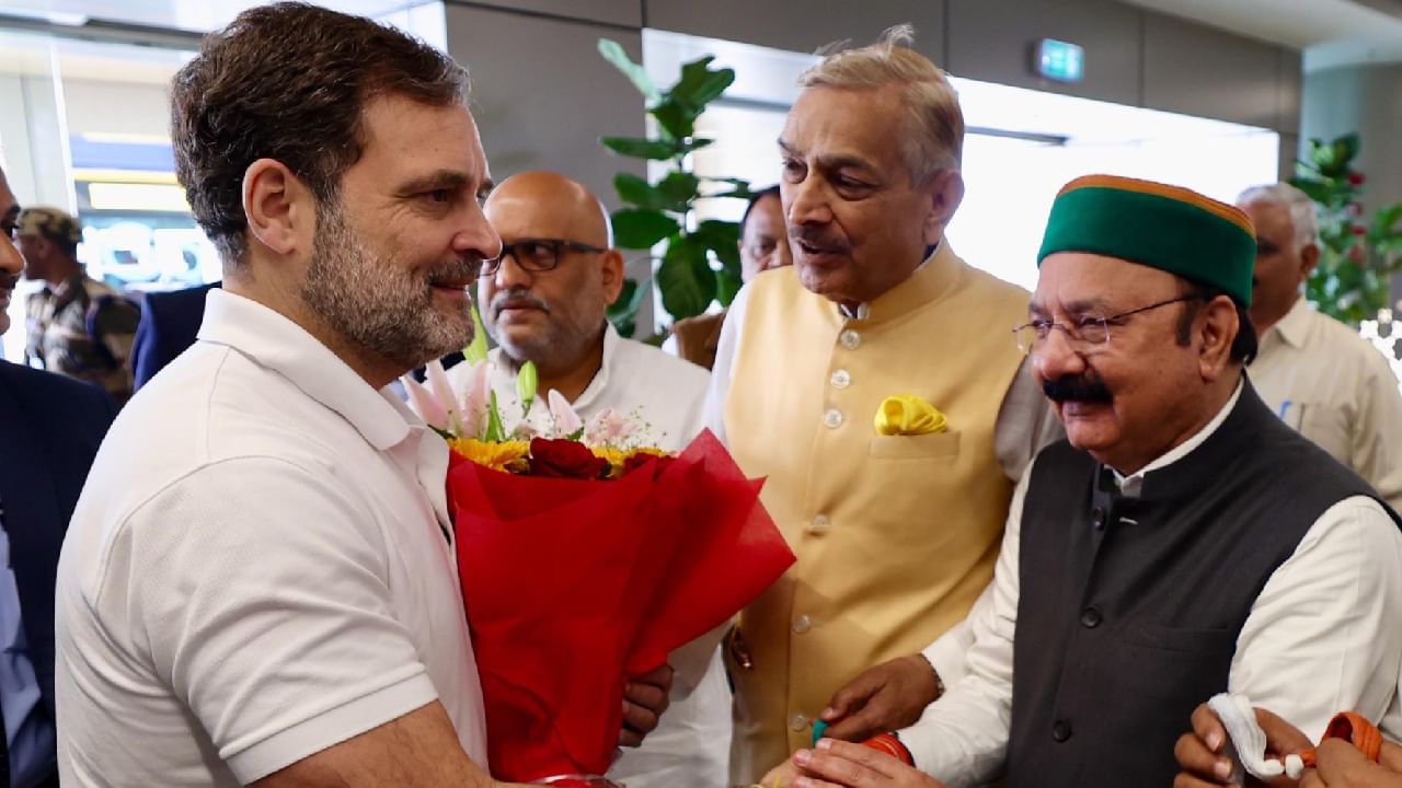 Rahul arrives in Rae Bareli, meet with Congress workers, public gatherings on agenda Rahul arrives in Rae Bareli, meet with Congress workers, public gatherings on agenda