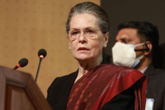 Derogatory remarks against President Murmu: BJP MPs move privilege motion against Sonia Gandhi