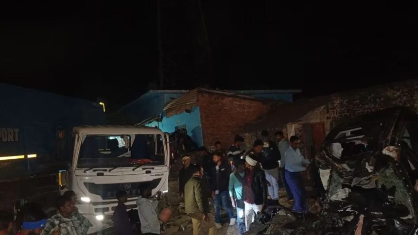 Six killed, three injured in head-on collision between car and truck in UP’s Sonbhadra