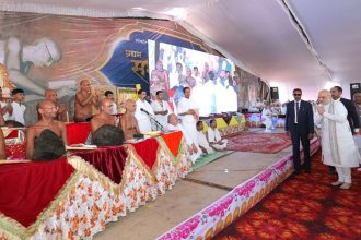 Amit Shah pays tribute to Acharya Vidyasagar Ji Maharaj at Samadhi Smriti Mahotsav