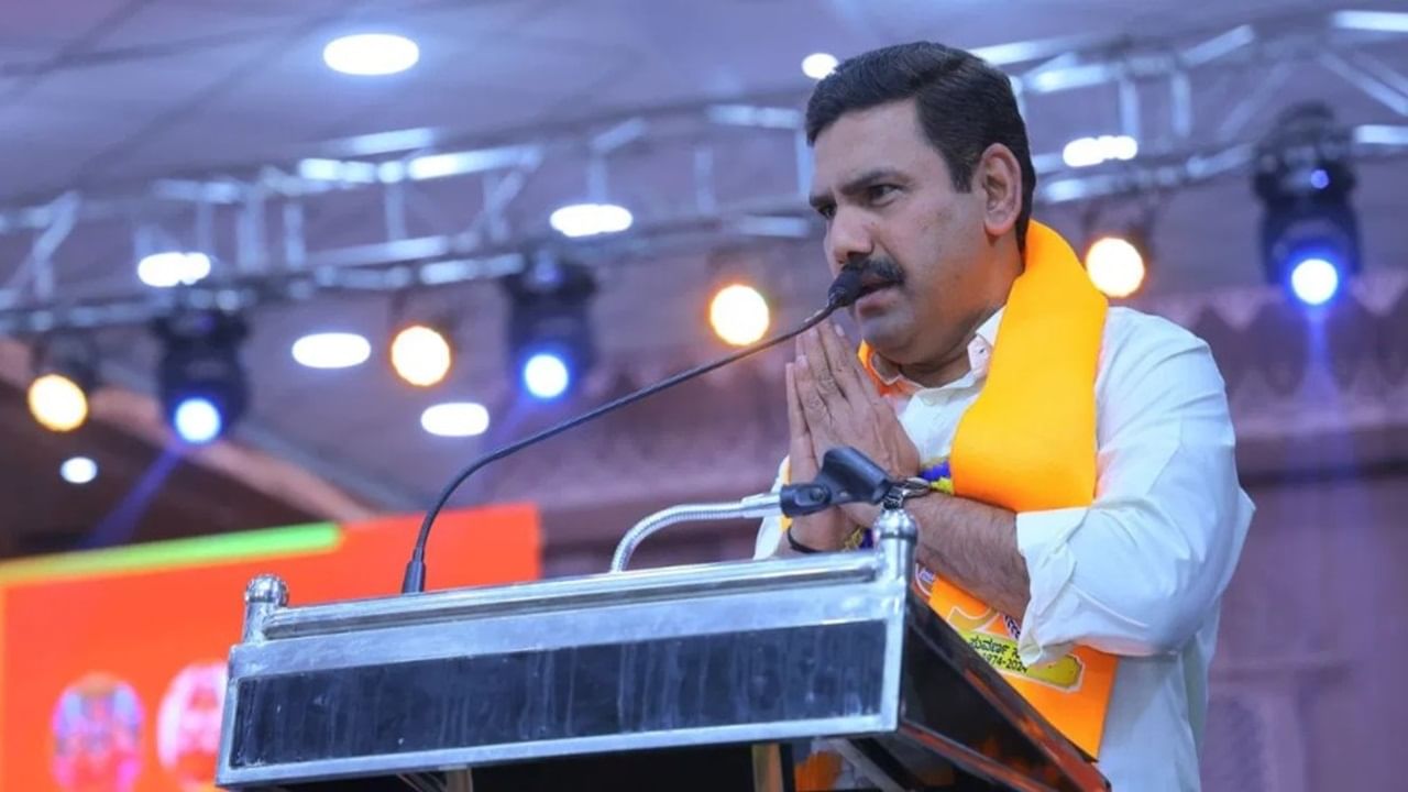 Karnataka BJP rebels in Delhi to meet JP Nadda, seek removal of Vijayendra as state unit President