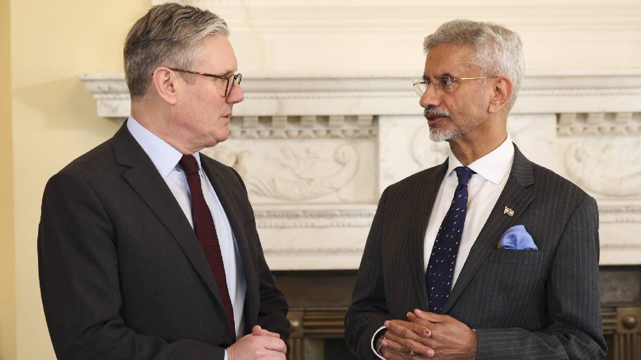 EAM Jaishankar holds talks with PM Keir Starmer, ministers in UK EAM Jaishankar holds talks with PM Keir Starmer, ministers in UK