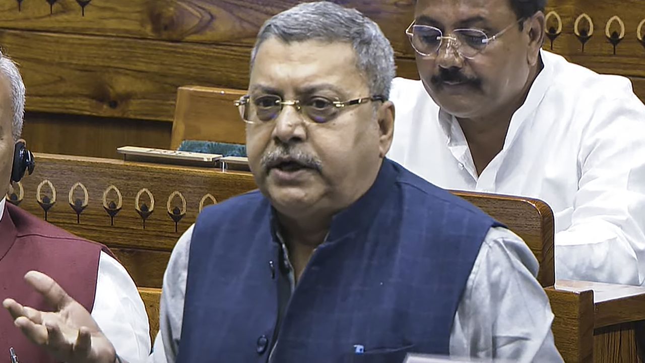 Kalyan Banerjee calls Union Minister Shivraj Chouhan ‘dalal’, BJP demands apology