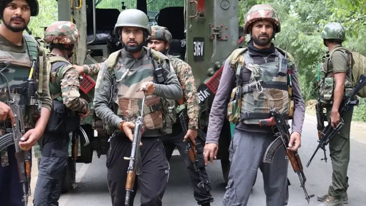 Movement of 3 suspected terrorists detected in J&K’s Kathua; Area cordoned off Movement of 3 suspected terrorists detected in J&K’s Kathua; Area cordoned off