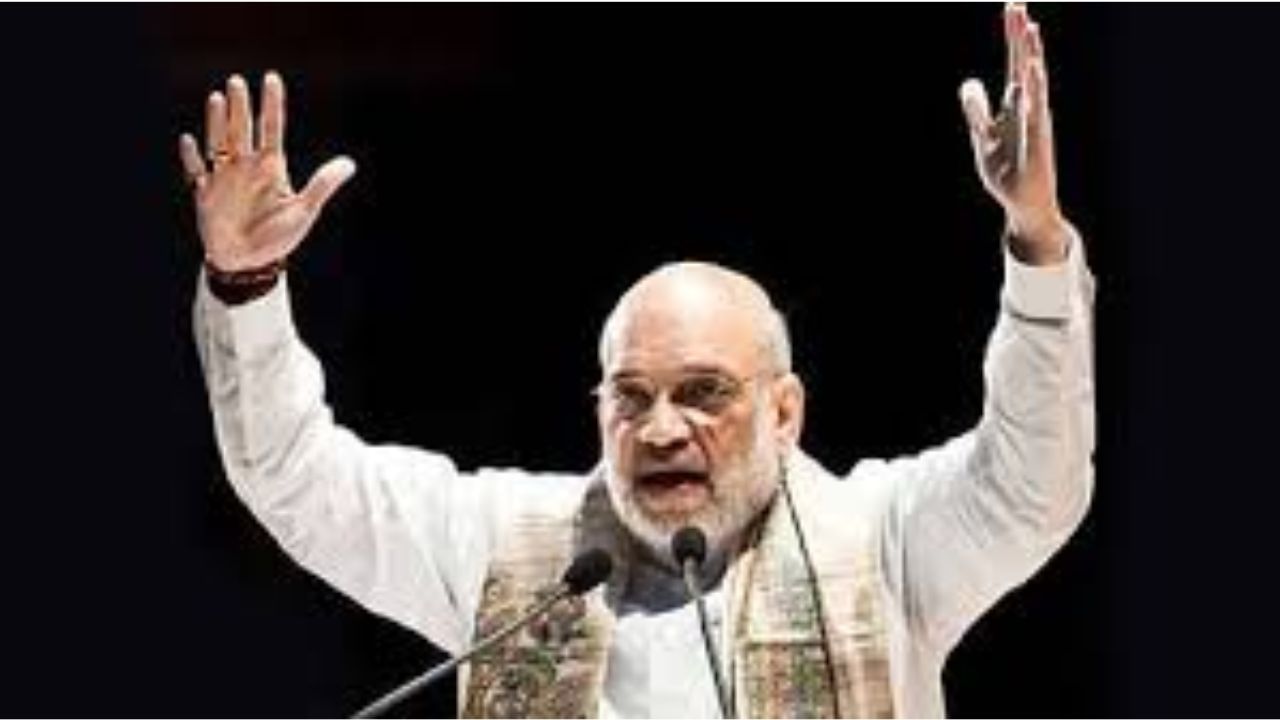 Amit Shah dials all CMs, asks them to ensure no Pakistani stays in India beyond deadline