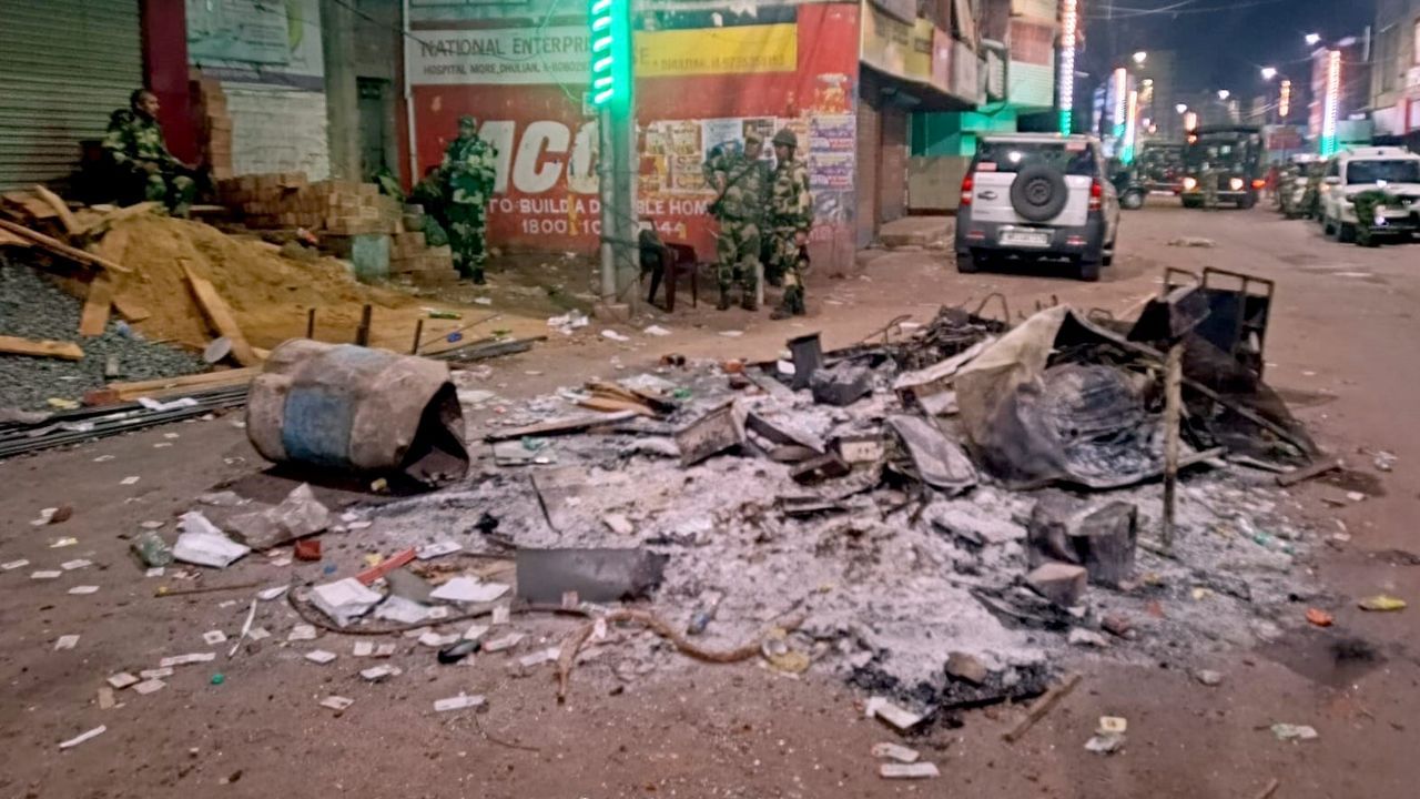 ‘Cannot turn blind eye’: Calcutta HC orders deployment of central forces in violence-hit Murshidabad