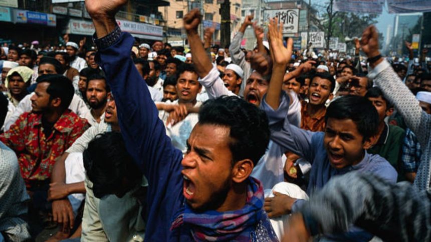 Hyderabad university land row: Protests intensifies, BJP members stopped from visiting campus