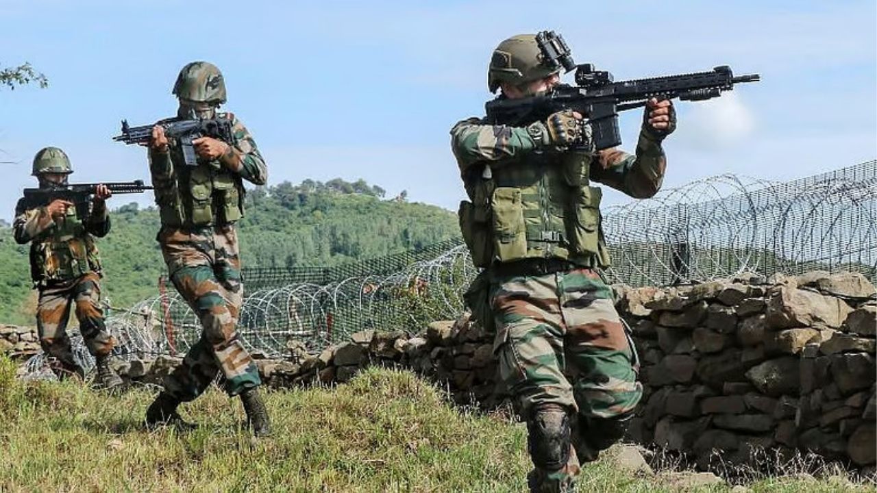 Pakistan military resorts to unprovoked firing along LoC for second consecutive day, India retaliates