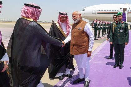 PM Modi receives 21-gun salute in Jeddah as he begins two-day Saudi Arabia visit