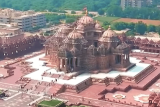 Delhi’s Akshardham Temple celebrates Swaminarayan Jayanti and Ram Navami with devotion and joy