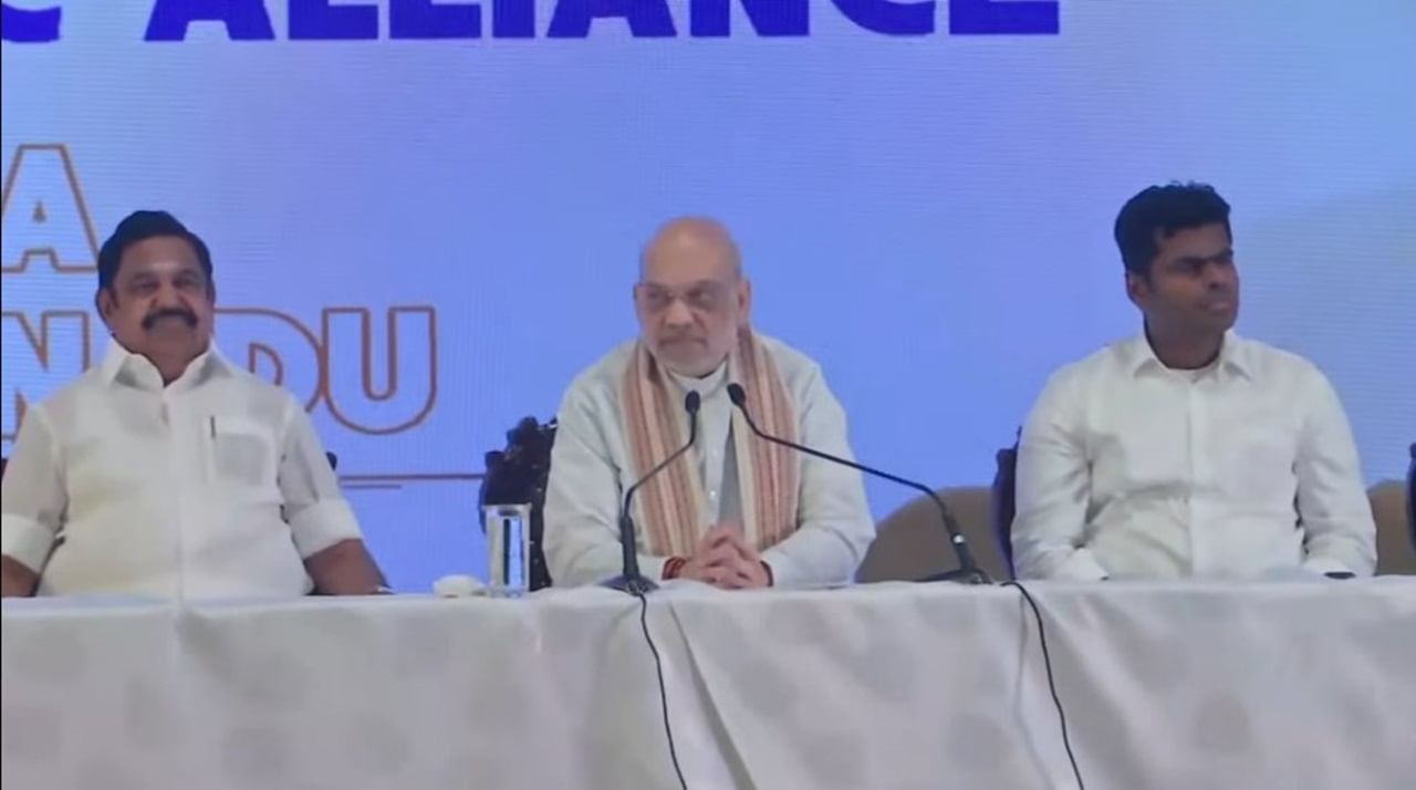 BJP announces alliance with AIADMK in Tamil Nadu; NDA to contest elections under E Palaniswami, says Amit Shah