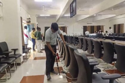 Bomb threat emails spark scare in multiple UP districts; Ayodhya police register case