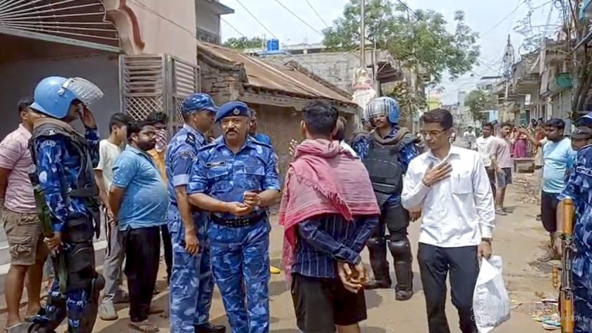 Bengal: Waqf violence shifts to Bhangar; Murshidabad remains calm 1 Bengal: Waqf violence shifts to Bhangar; Murshidabad remains calm
